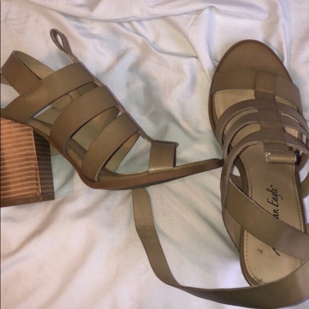 American Eagle heels